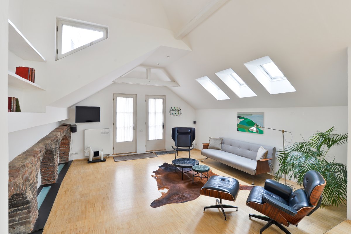 Eclectic Loft at Royal Way
