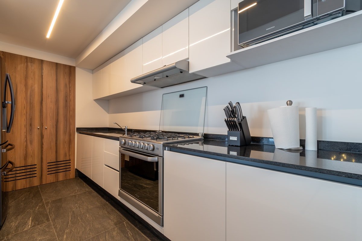 Wrap-Around Patio Best Views in the City -Condesa gallery image 5