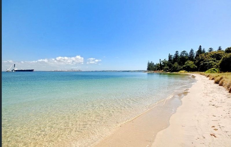 Silver Beach Penthouse gallery image 4