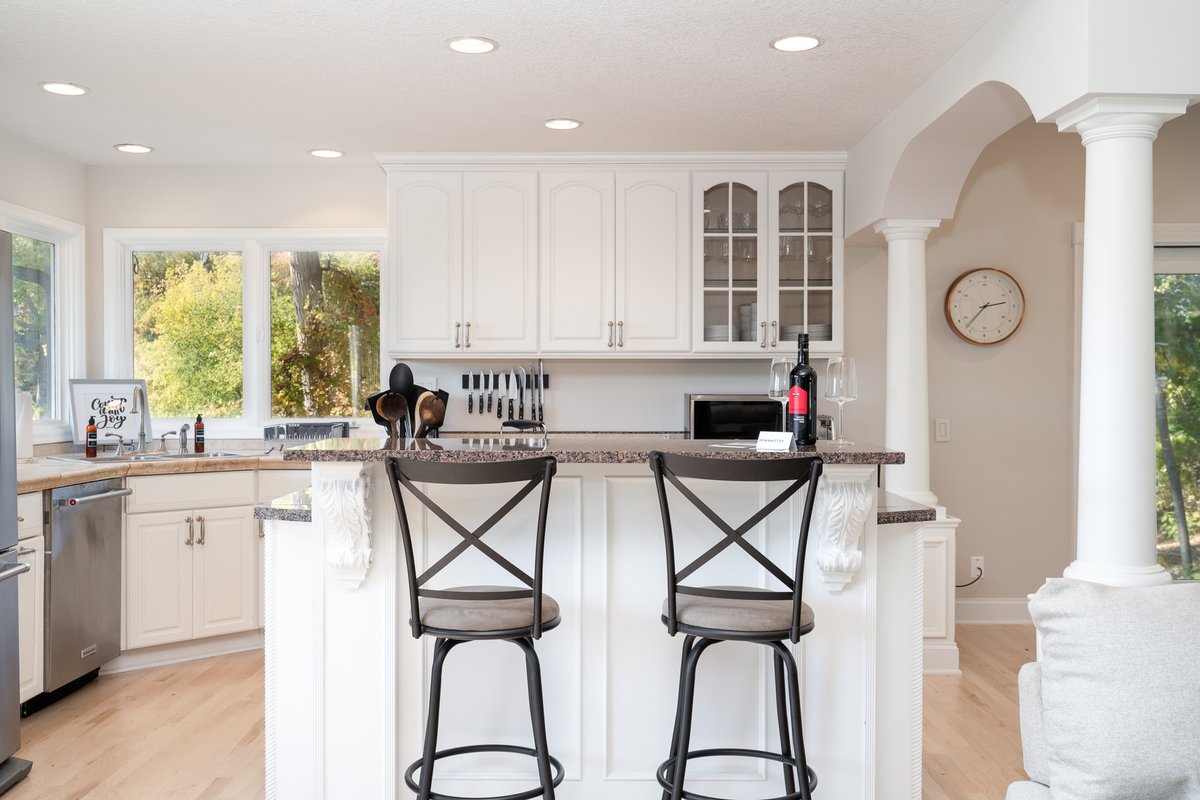 MINNeSTAY* Carlow Manor | Nature | Lake