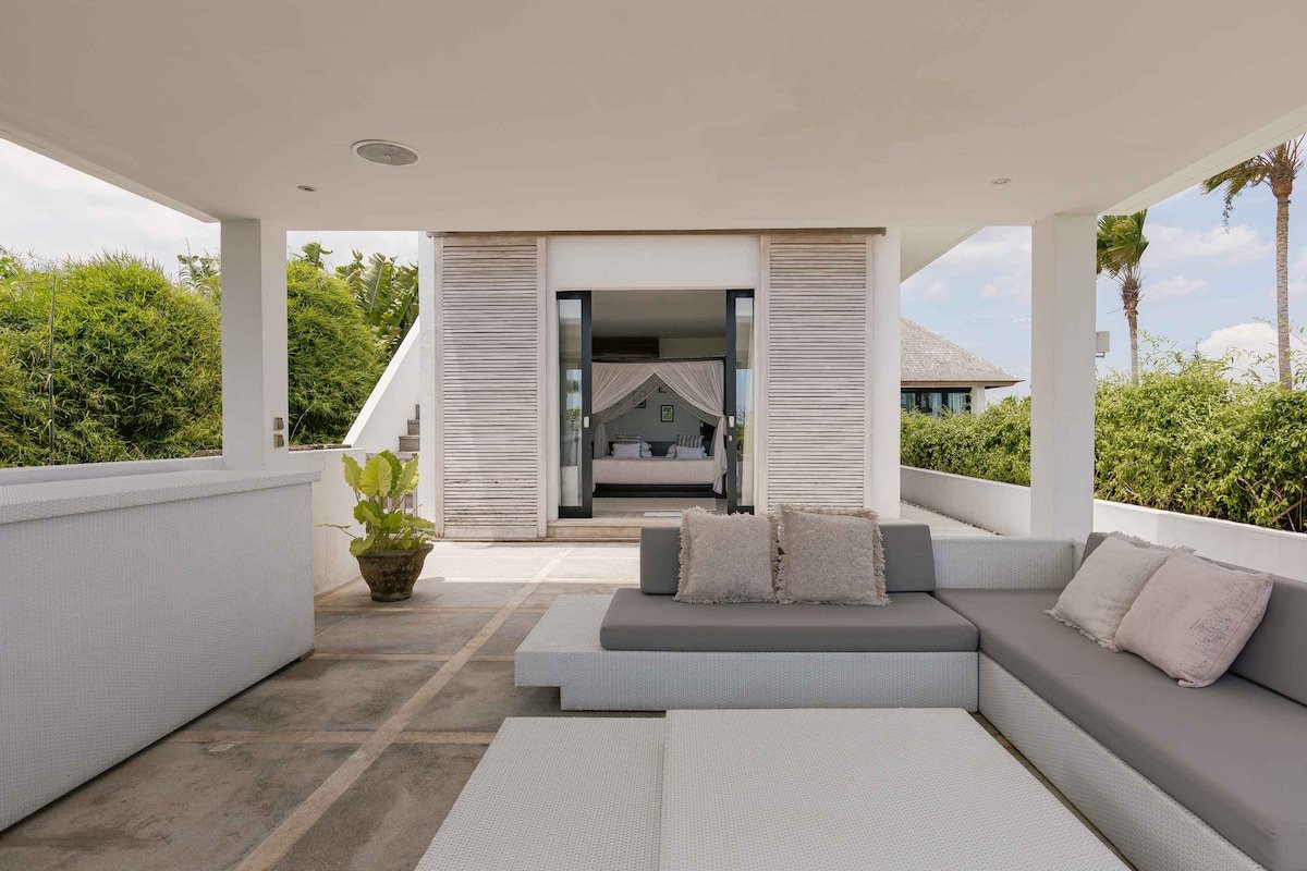 The Beach Villa Cemagi gallery image 4