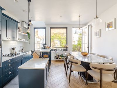 Private Patio | A/C | Notting Hill | Modern