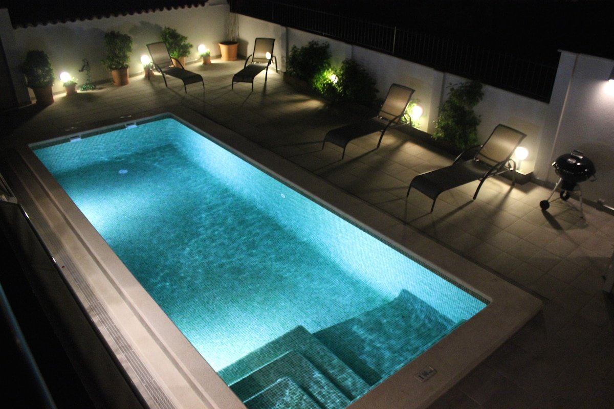 Palma, pool, near beach ,jacuzzi,no car need,golf gallery image 5