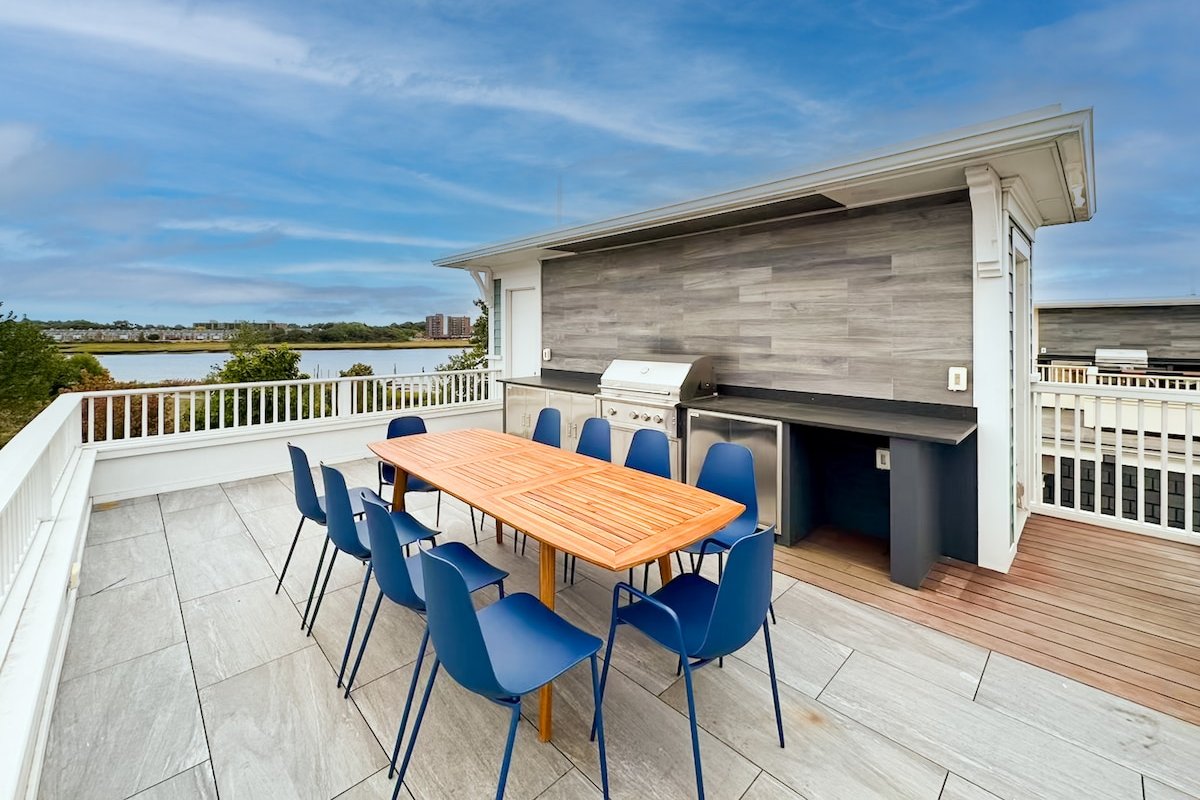 (DR54) Roof Deck 6Bedrooms,W/D, Parking, Baby Crib gallery image 2