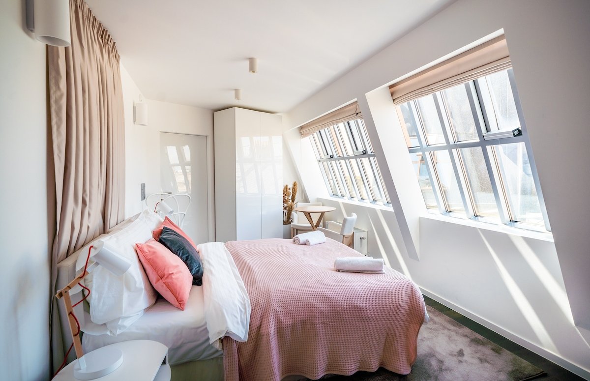 6BR+2.5Bath+A/C CHIC Penthouse at Wenceslas Square gallery image 5