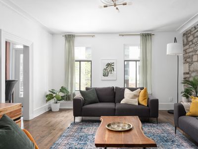 Unique ,Old, Montreal & Patio 10 Guests