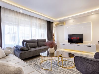 City View & Cozy Modern 4BD-2BA/1 Min.Sisli Mosque