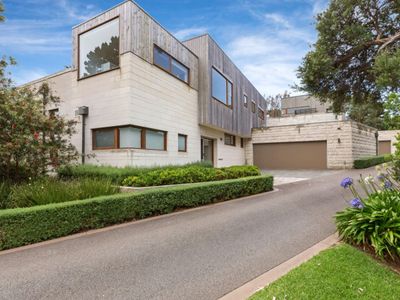 Castle House – Portsea Luxury, incredible grounds!