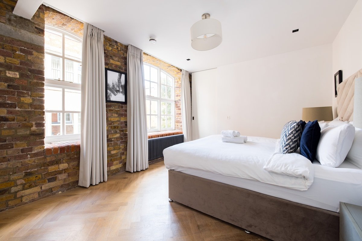 Covent Garden Station 2BR 2BA gallery image 5