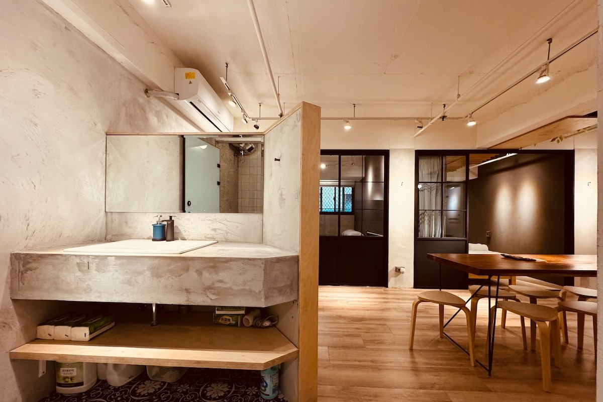 西門站4號出口 步行5分鐘 適合家庭團體旅遊 gallery image 4