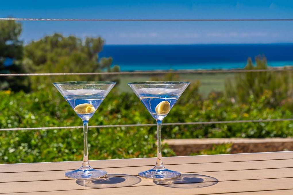 Villa with beautiful views of the beach of Son Bou gallery image 5