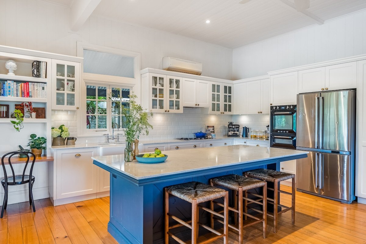 Family home+ Pool+ self-contained studio (nanny) gallery image 4