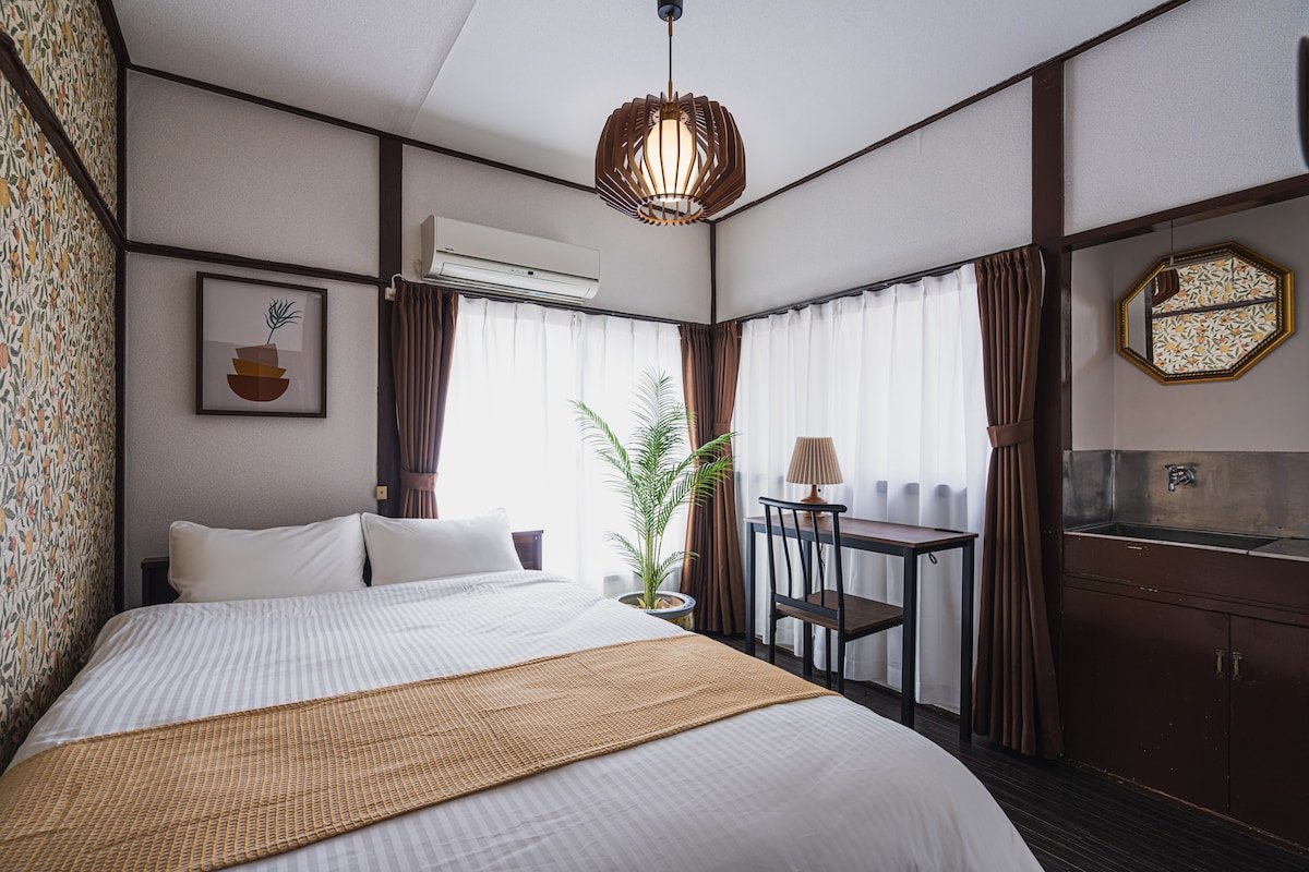 Shibuya Area! 4 Min to Yoyogi Park/4 BR/Sleeps 8 gallery image 5