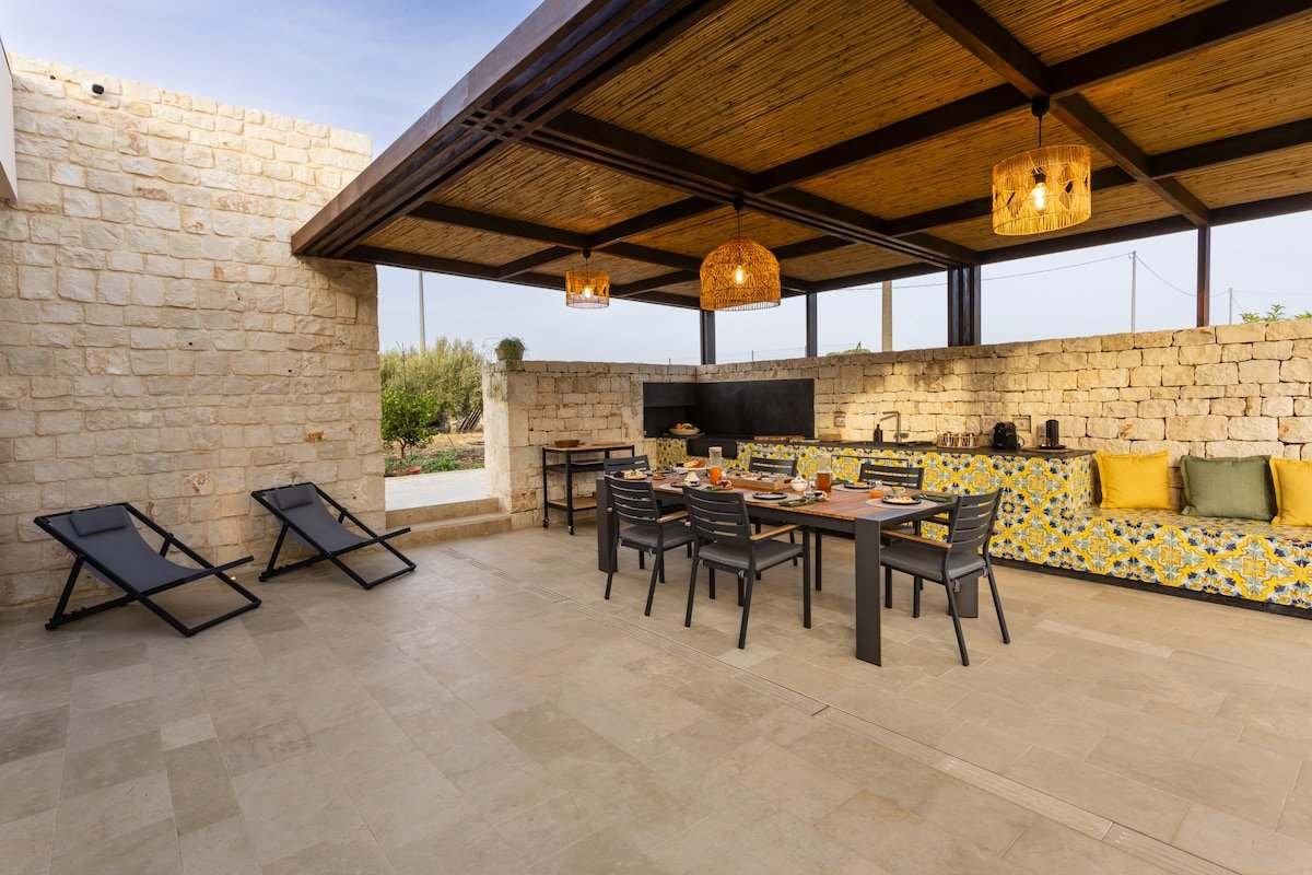 Villa Trifilla – ancient Villa renovated with pool gallery image 3