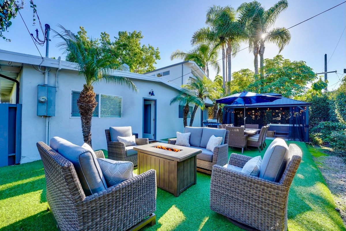 Shores Villa – Spa, Fire Pit, AC, Dream Yard gallery image 2