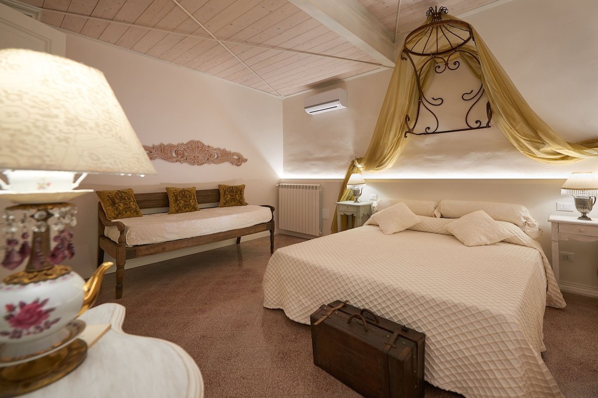 Art Suite Pandolfini gallery image 3