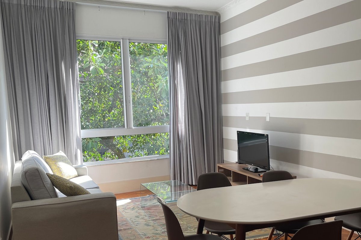 Spectacular apartment 2’ walk from LEBLON Beach gallery image 2