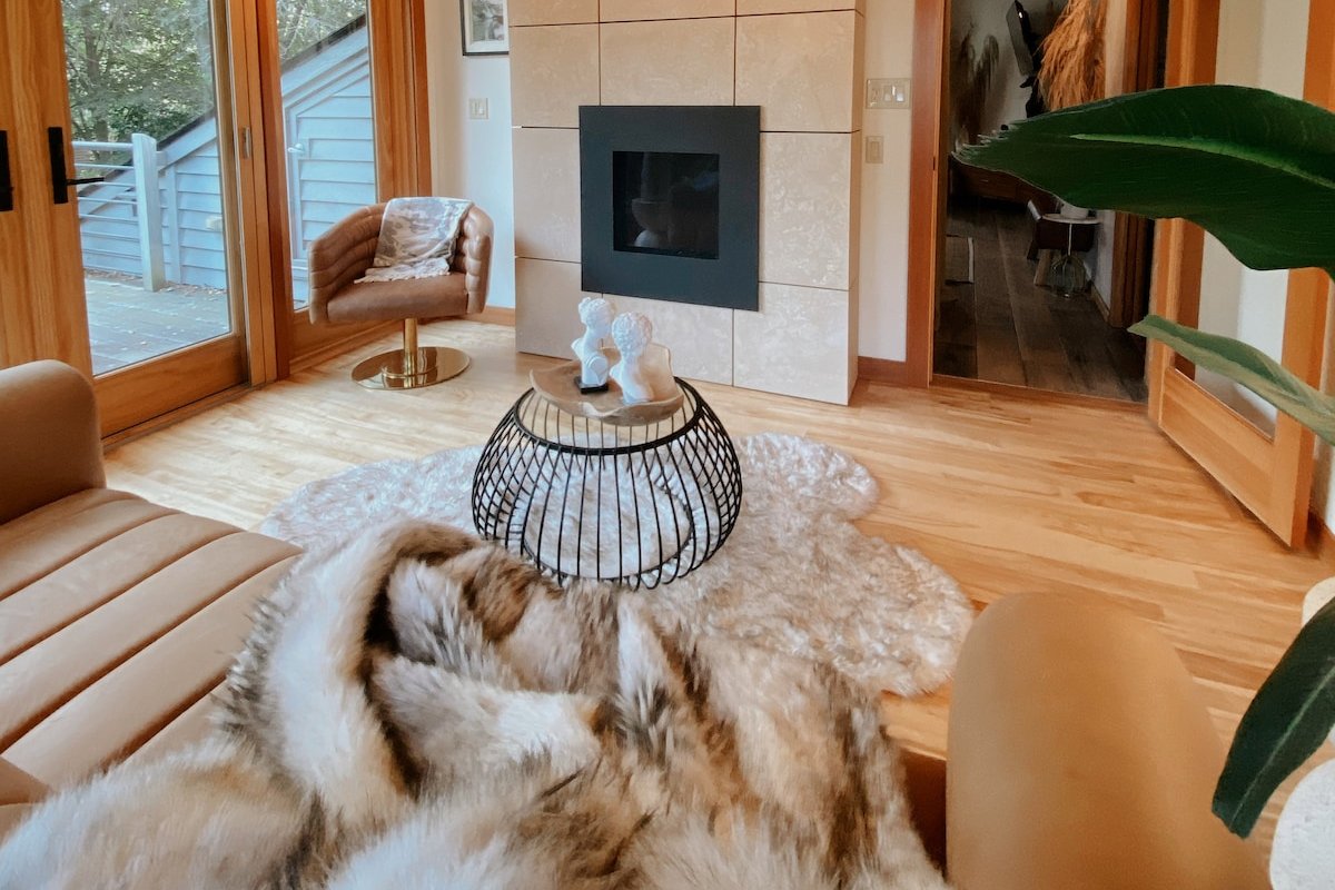 Tranquility at Lake Mallalieu gallery image 2