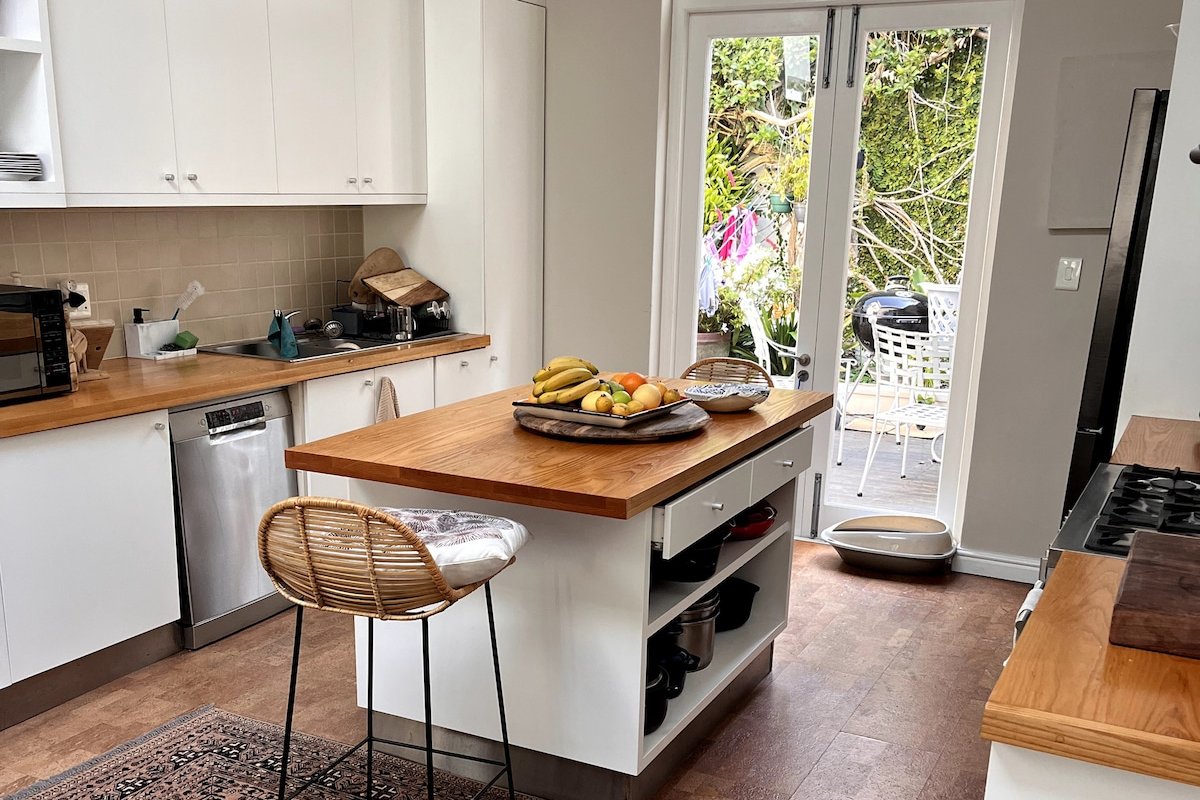 Upmarket, central Newlands home gallery image 5