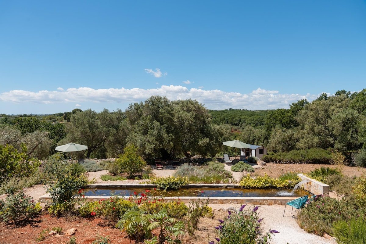 Relaxing Trulli Kairos with Private Pool gallery image 5