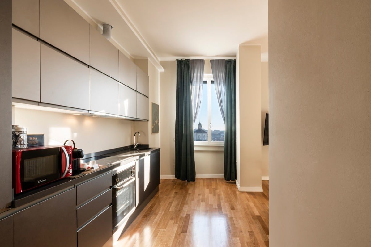 7° Floor Luxury Apartment Duomo View – 5 Guests gallery image 5