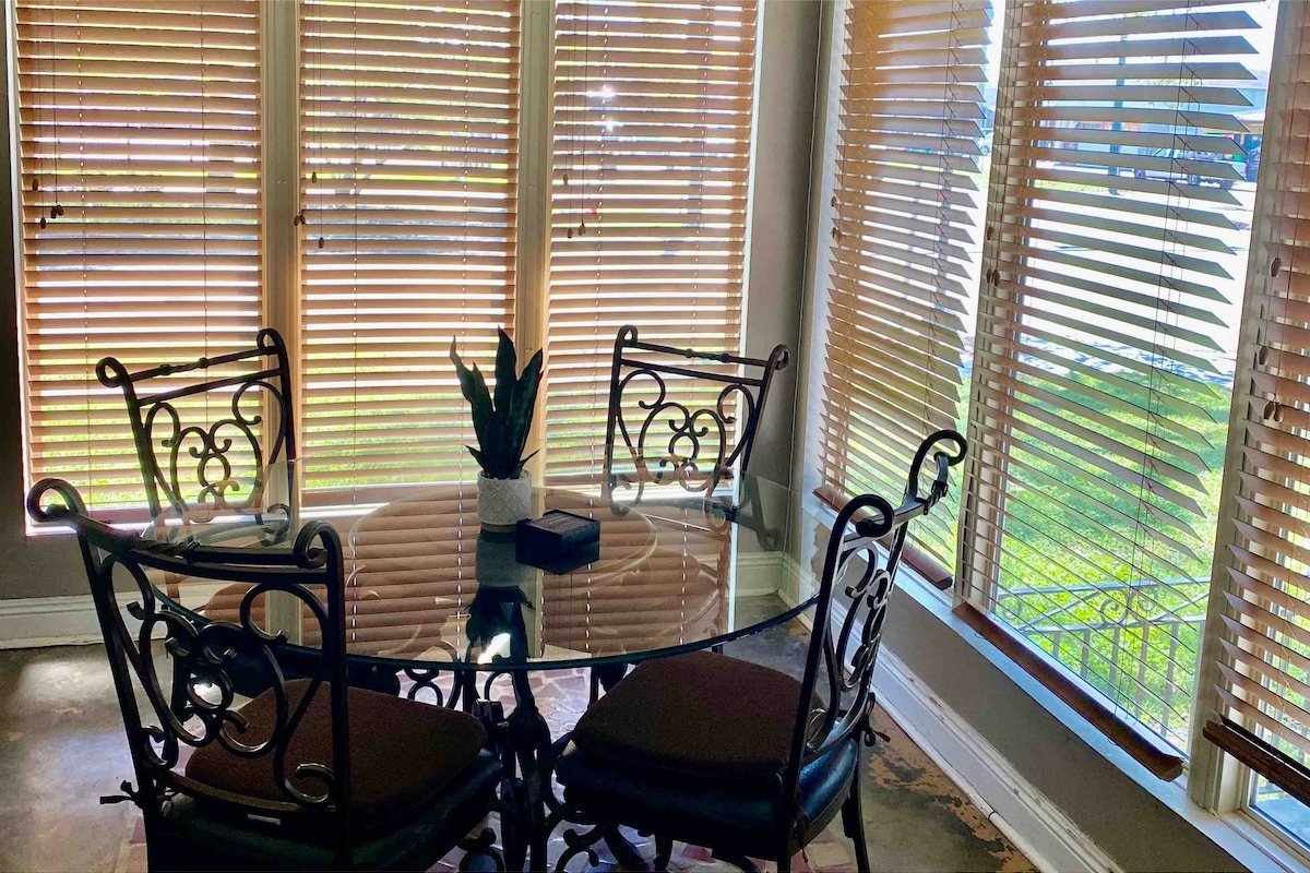 Nola Home 3mi. To French Quarters! gallery image 4