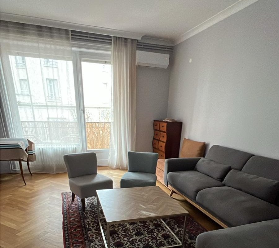 Guillaume Cityscape – ask for discount gallery image 4