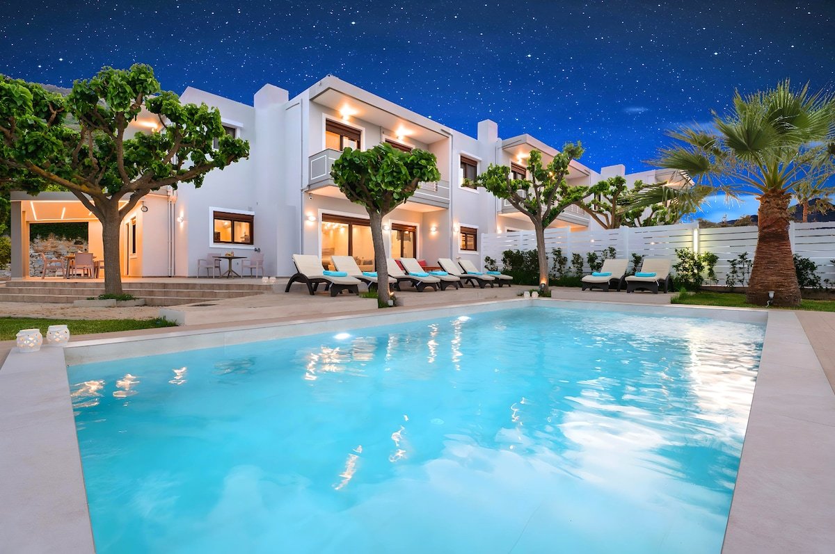 Sunlight Grand Villa Heated Pools 36 guests gallery image 2