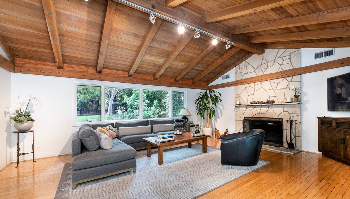 Private Paradise with Pool & Spa gallery image 3