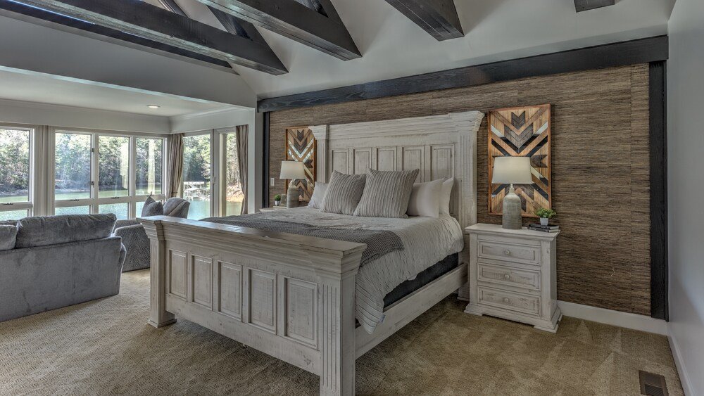 Country Roads- Lake Front, Hot Tub, Pool Table gallery image 2