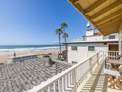 Oceanfront Dream Home w/ Jacuzzi