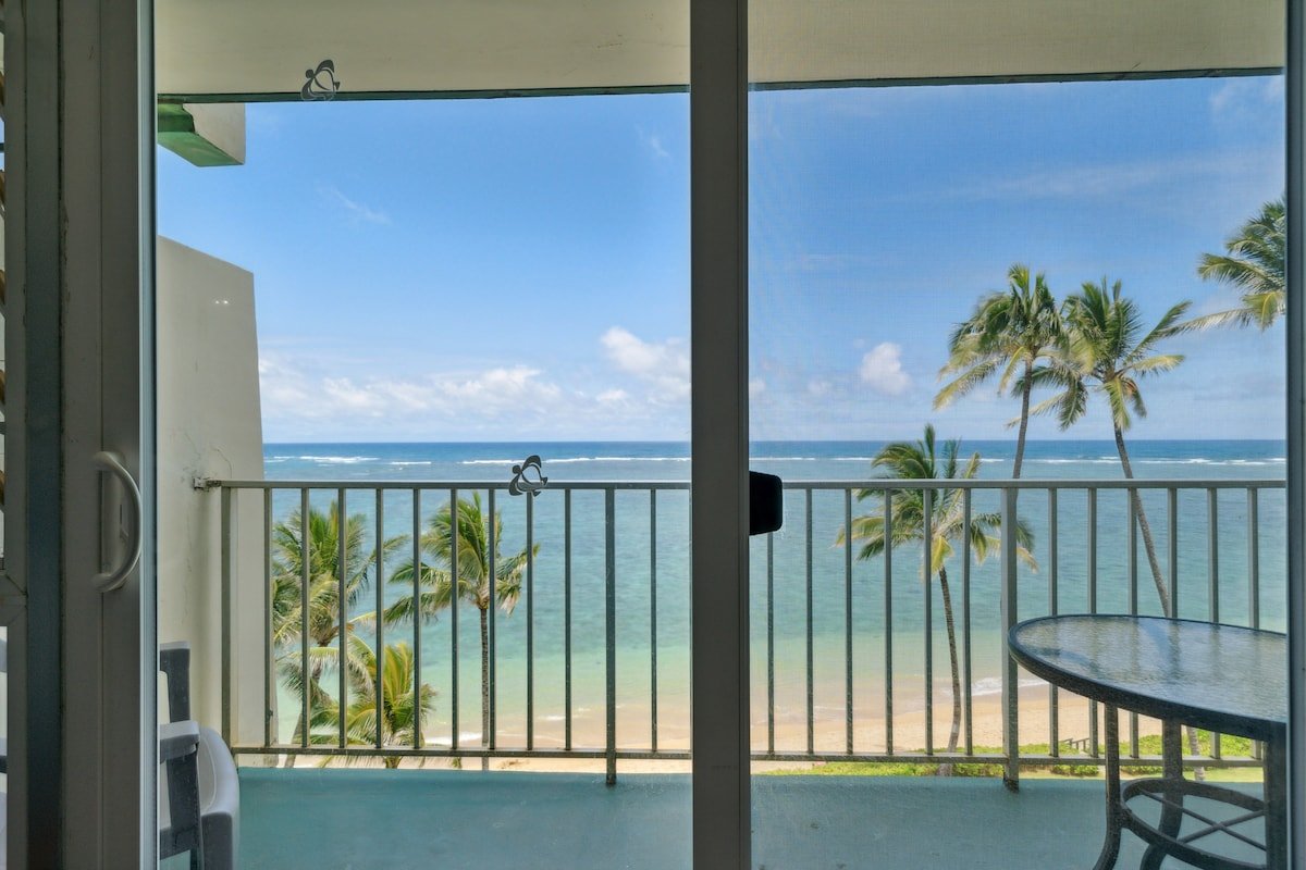 “Epic Ocean Views!” 3 bed 2 bath beachfront condo! gallery image 3