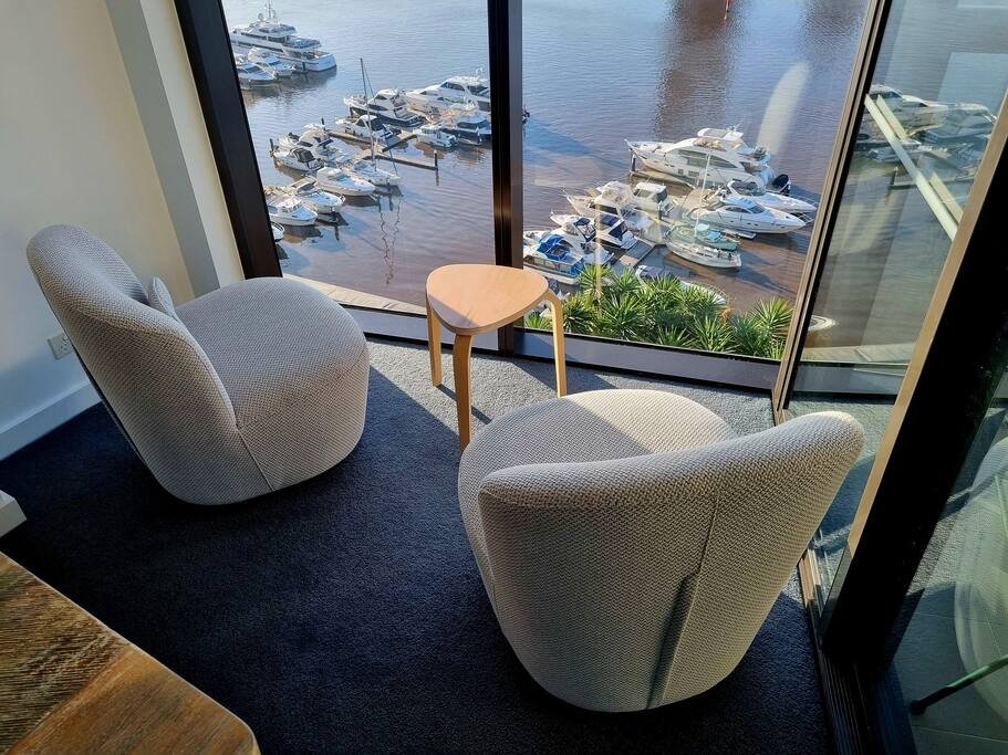 Luxe Waterfront.Melbourne gallery image 4