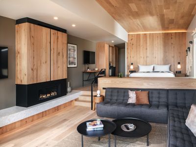 Luxury Bungalow w Hot Tub at Brasada Ranch (21+)