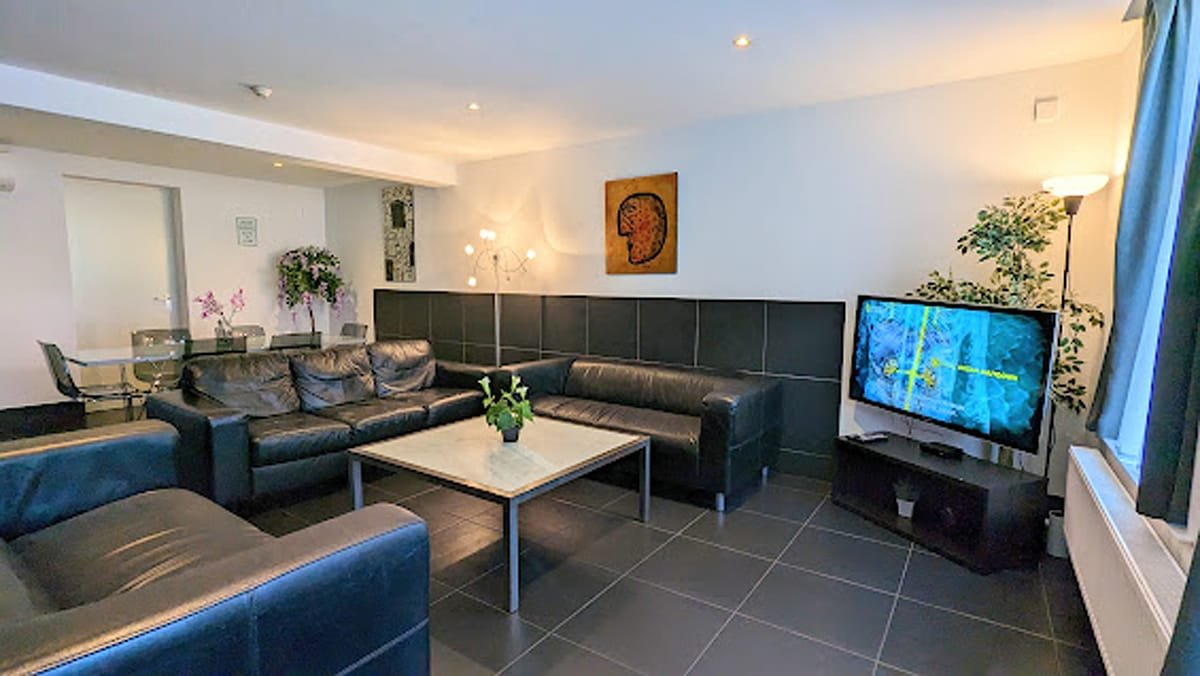 AmsterdamBase with pricate external space gallery image 3