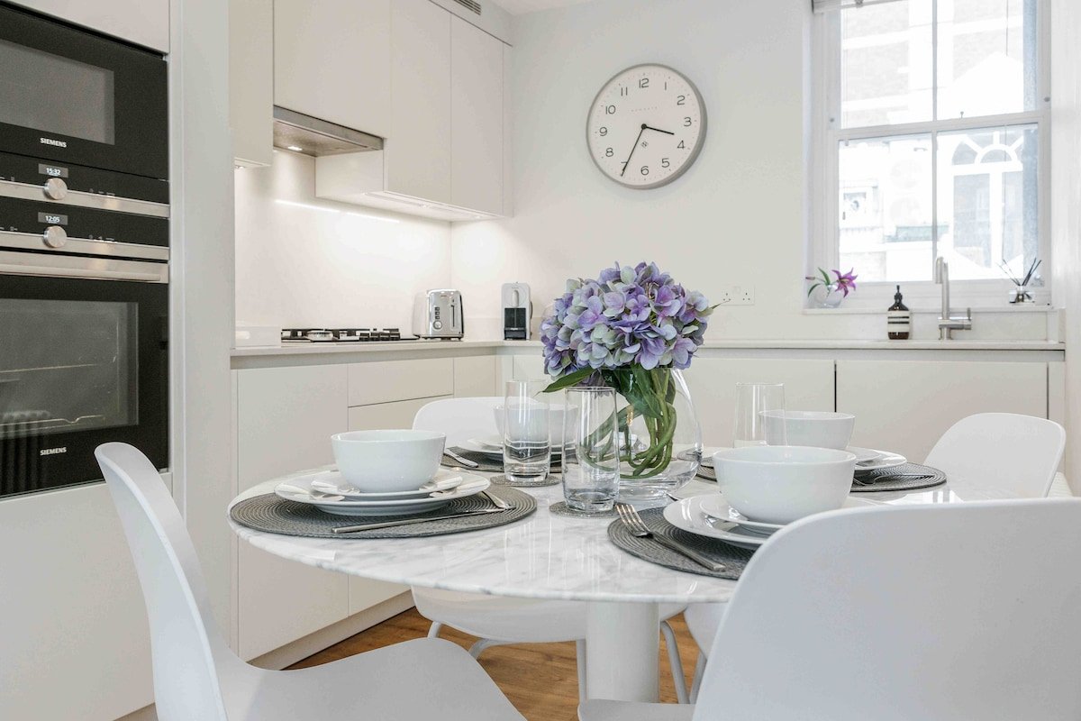 Luxury Townhouse Near Hyde Park and Oxford Street gallery image 5