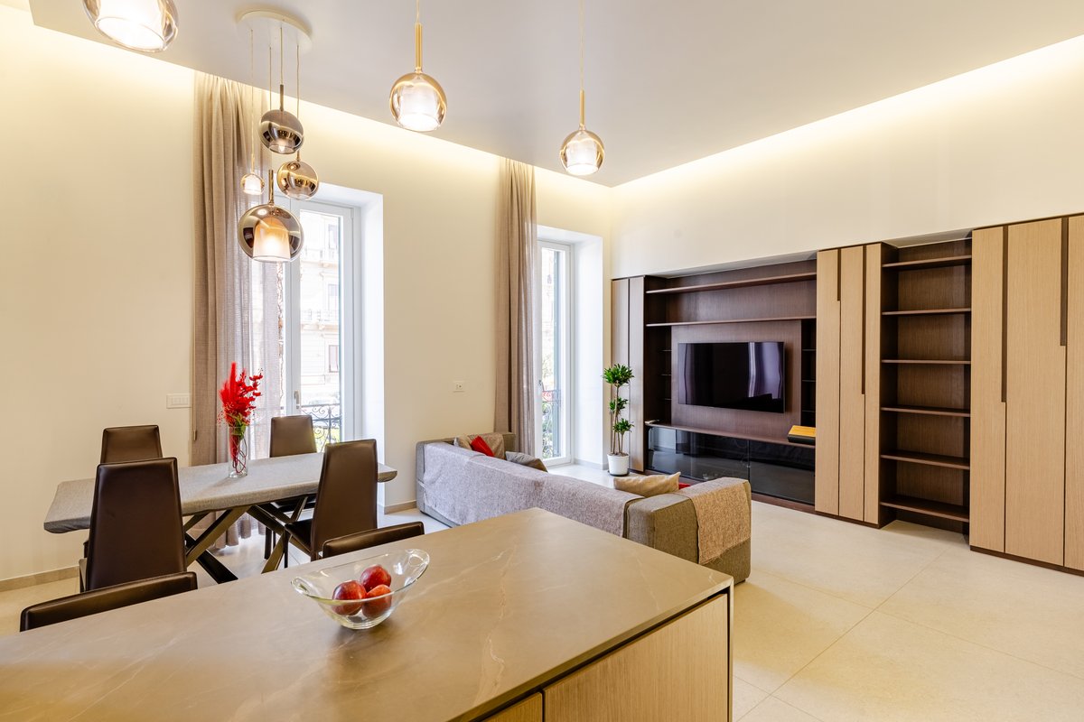 [Mergellina – Stazione Metro] Luxury Light