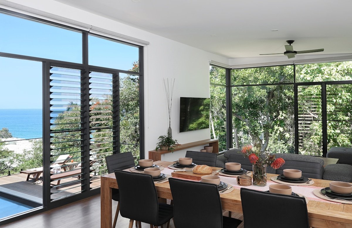 Pet Friendly Beach House Heated Pool & Ocean views gallery image 5