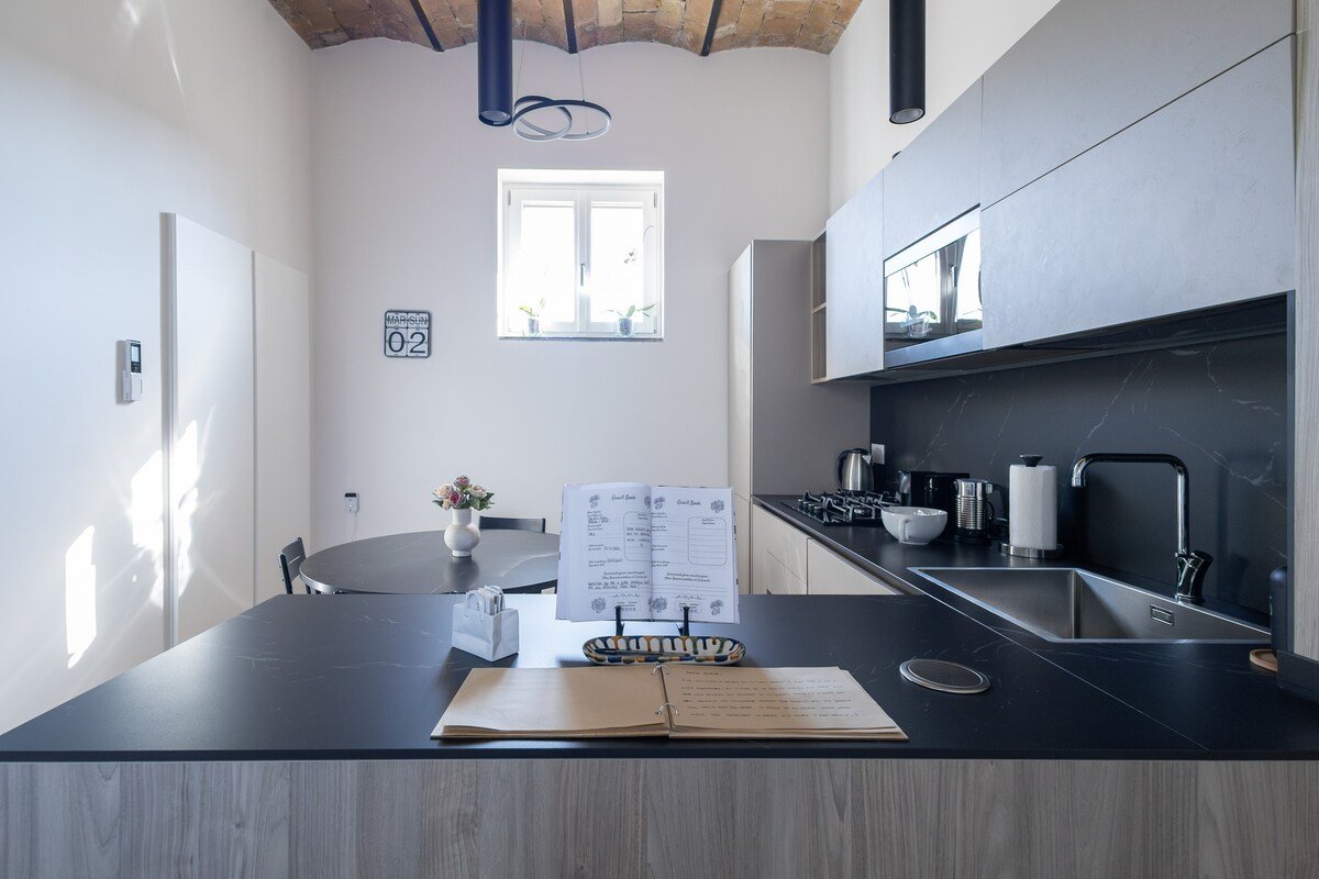 Centro storico Roma: attico con terrazza privata gallery image 5