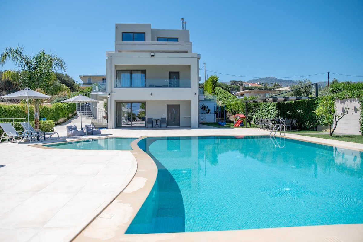 Destino villa, huge pool, Near Rethymno gallery image 5