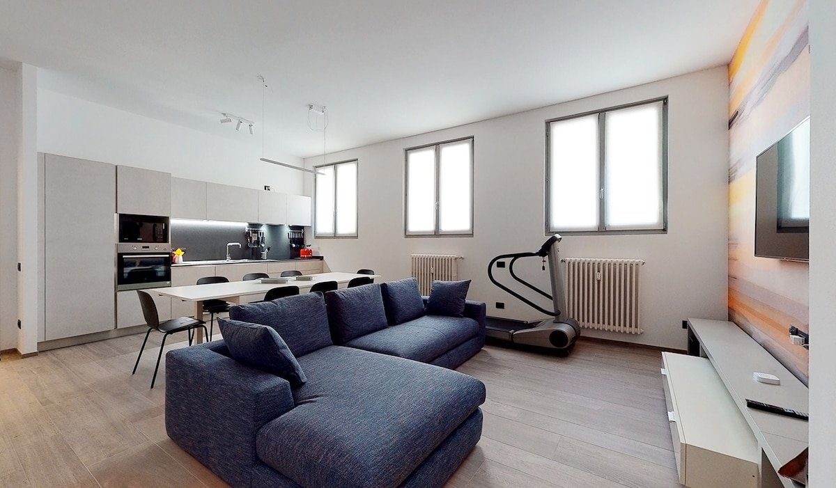 Cozy apartment up to 11 guests gallery image 2