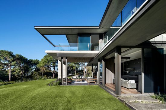 Photo 3 of Constantia Dawn Villa accommodation in Constantia, Cape Town with 5 bedrooms and 5 bathrooms