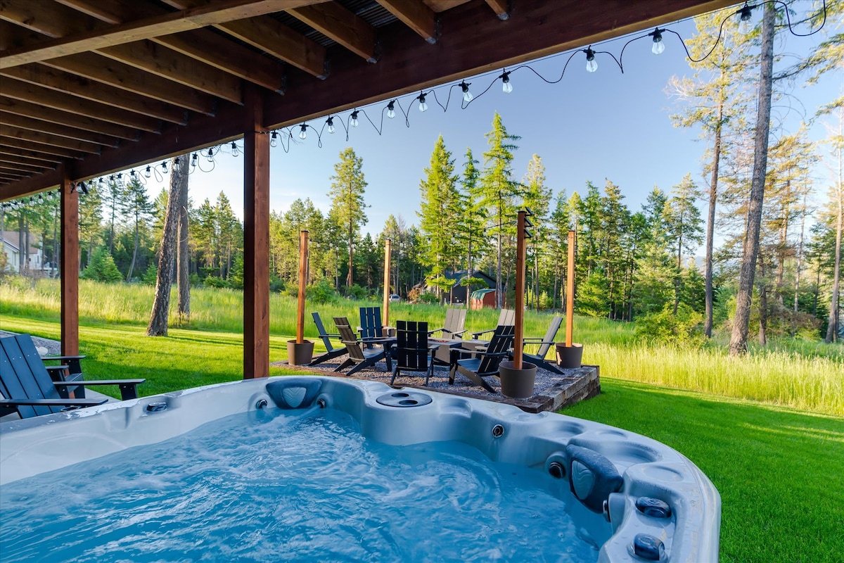 6BR Lakeside Luxury | Close to Skiing | Sauna&Spa gallery image 3