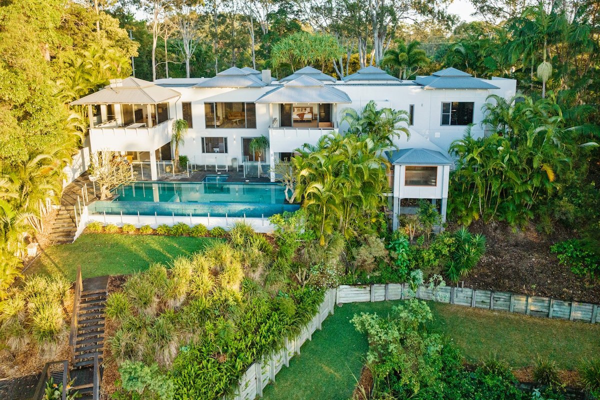 Coastal Haven Vista Retreat gallery image 2