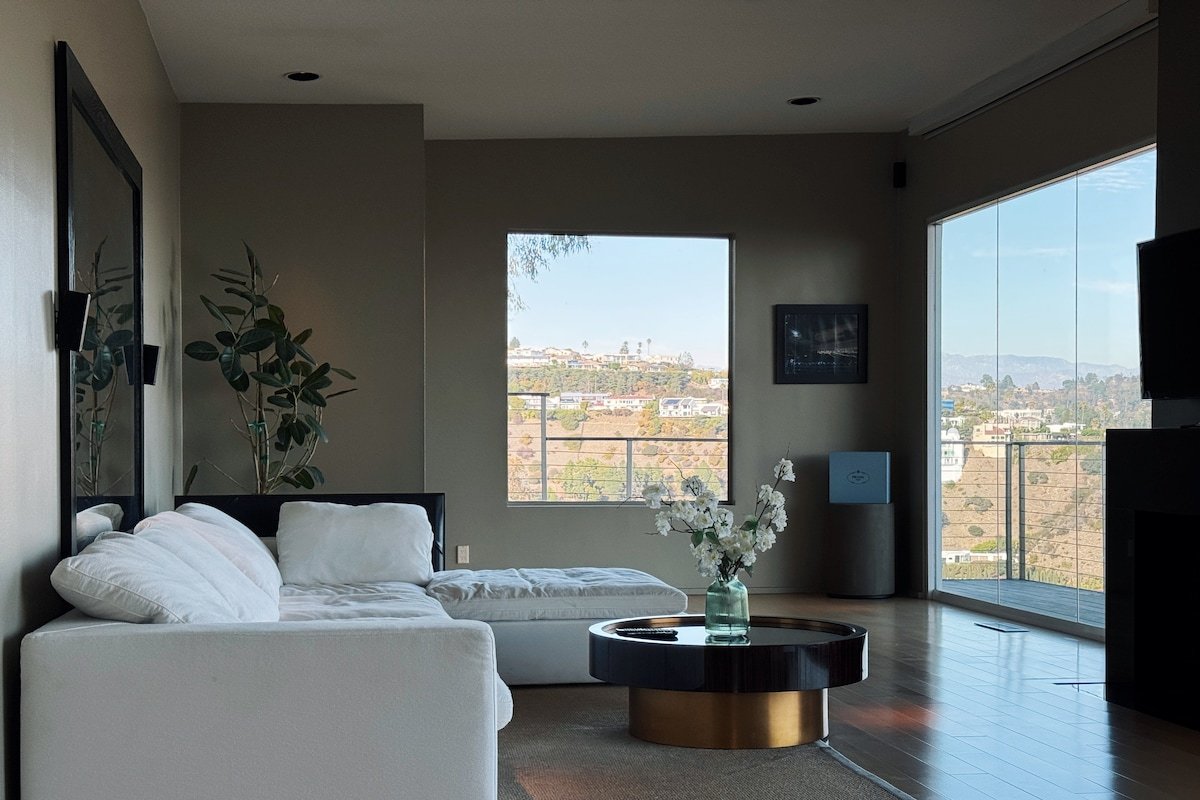 Secluded Luxury Retreat in LA gallery image 5