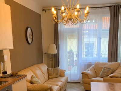 Anenska by Charles Bridge 3