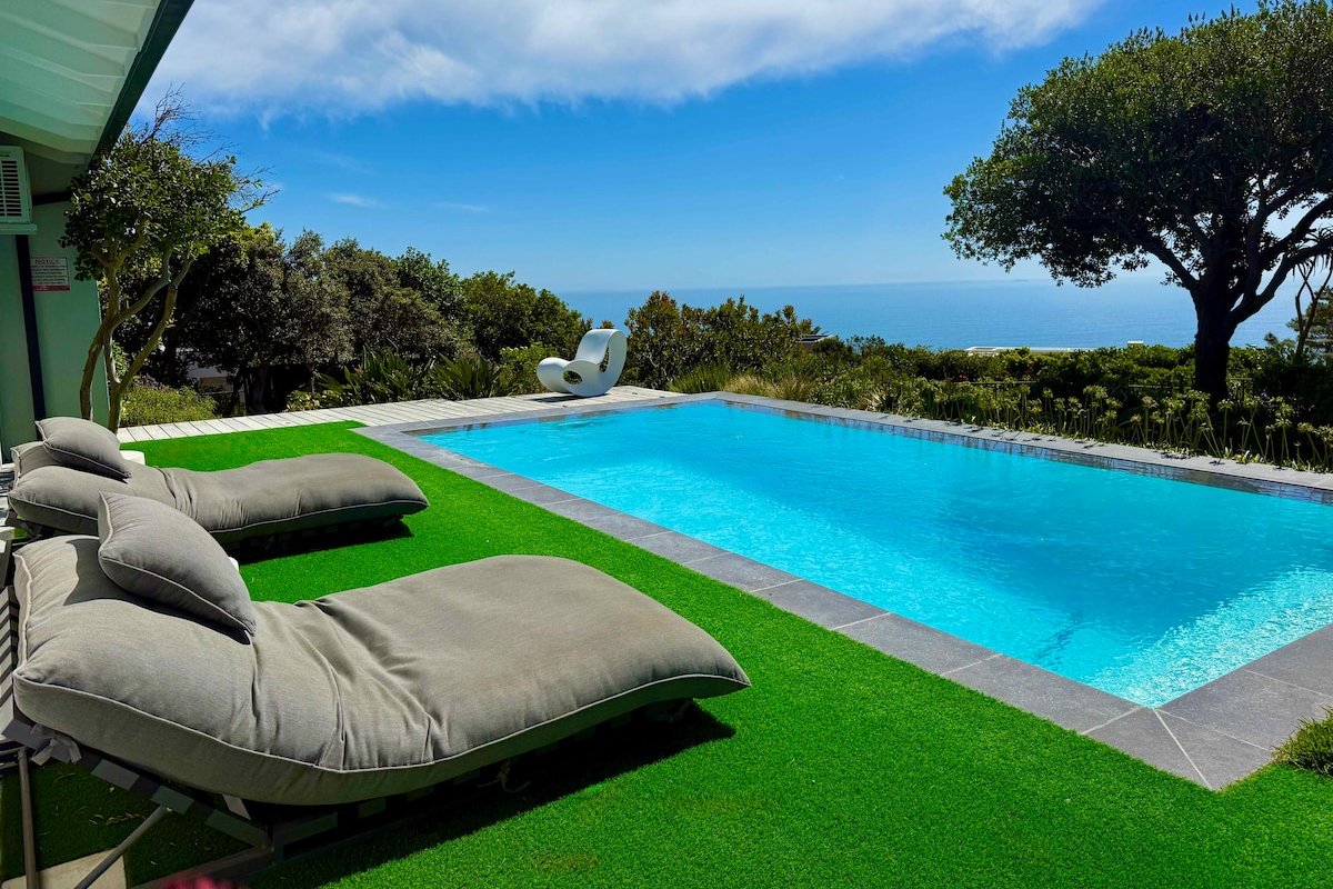 Magnificent home in Camps Bay gallery image 2