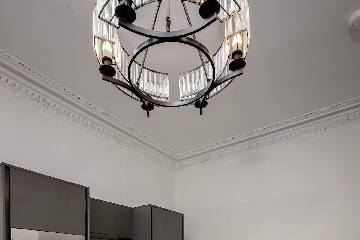 Luxury Apartment by the Castle (2Bedroom) gallery image 4