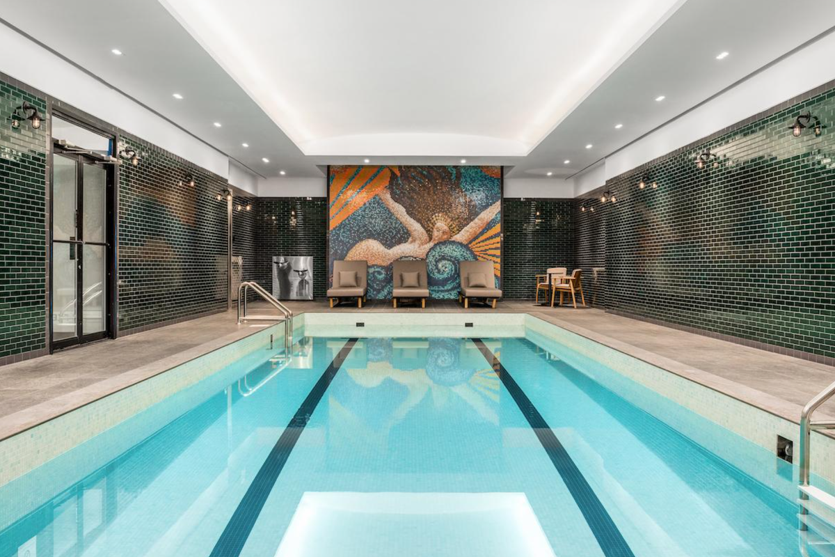 Chinatown Central Penthouse Boston w/Pool +Parking