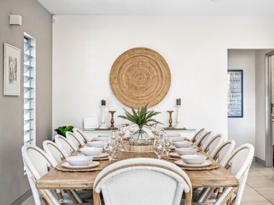 Alex Beach House (12 guests) 100 steps to the sand